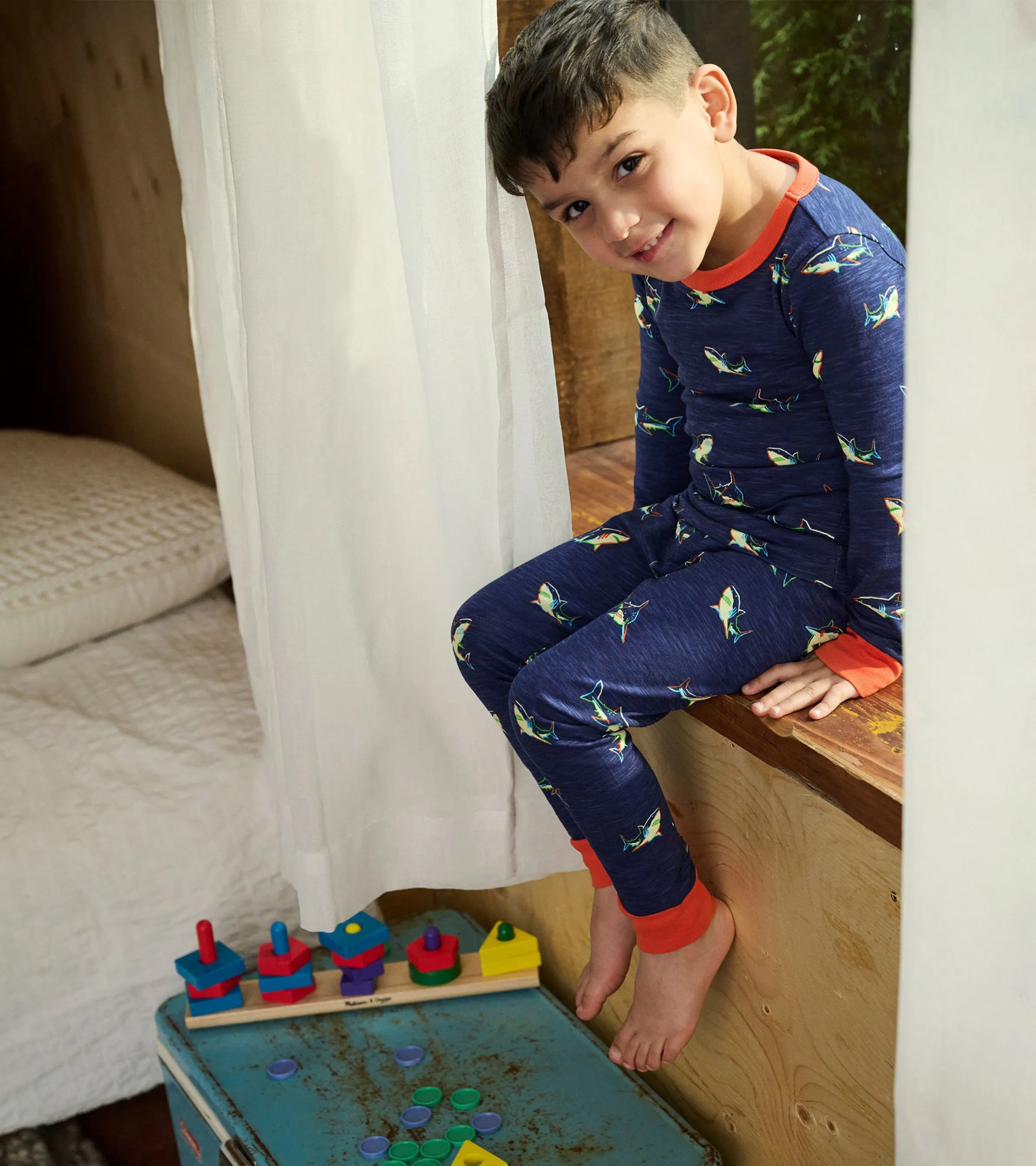 Boys Glow Sharks Pajama Set -Hatley