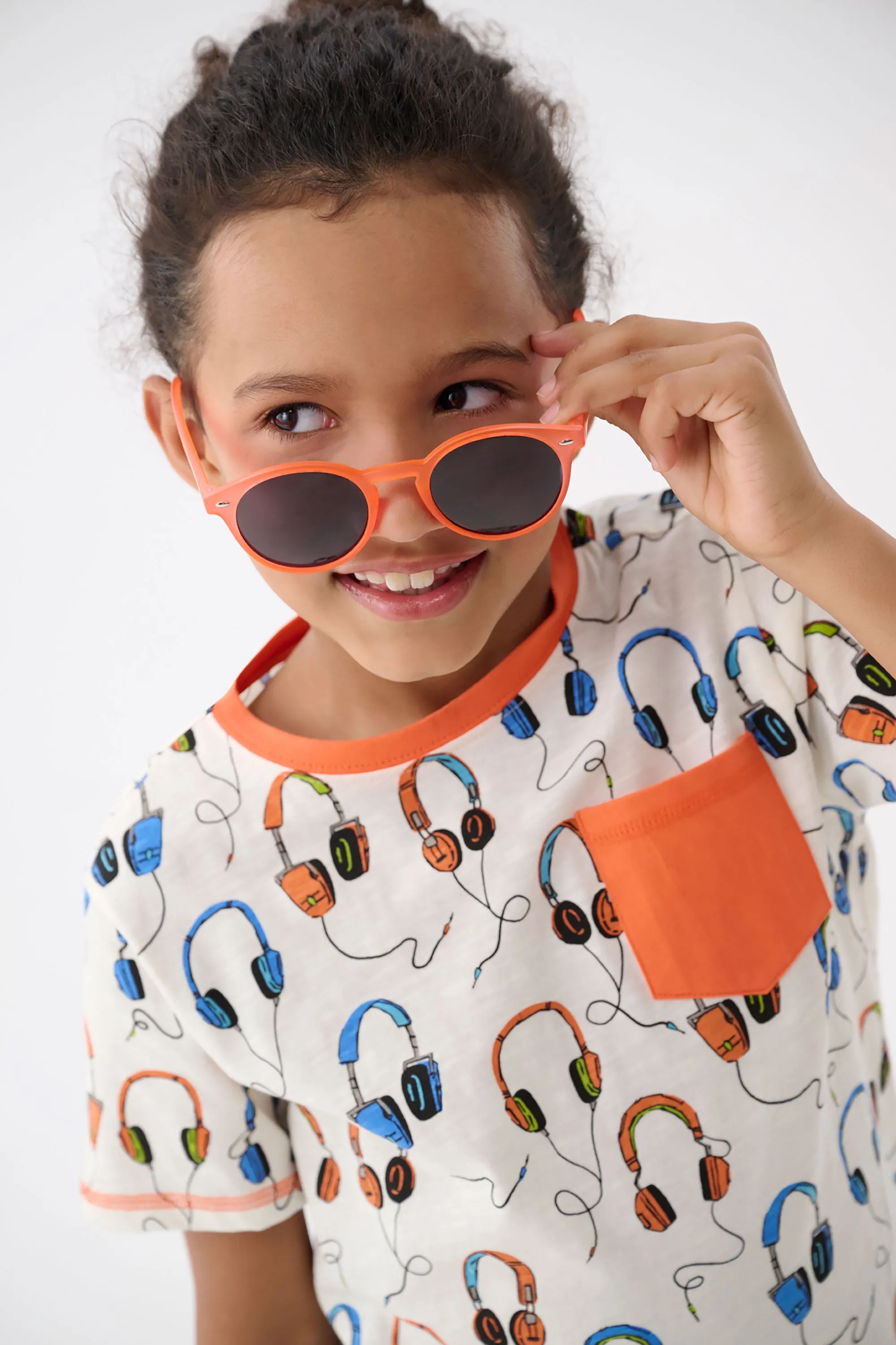 Boys Headphones Pocket T-Shirt -Hatley