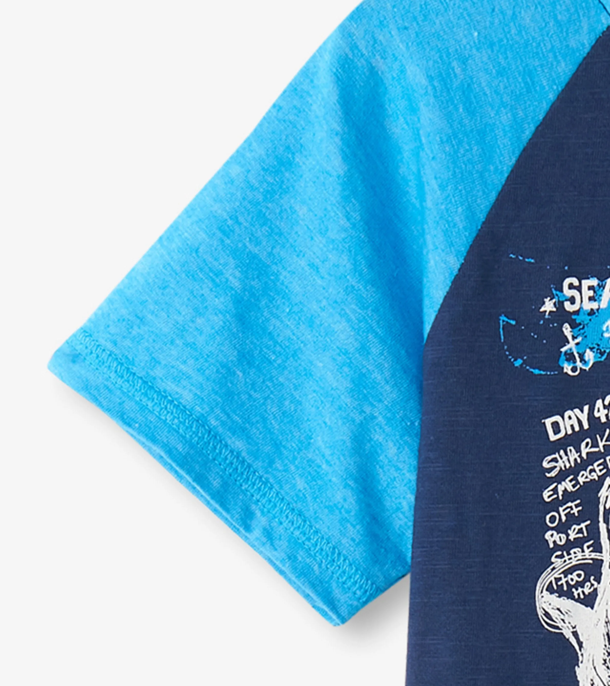 Boys Sharks Raglan T-Shirt -Hatley