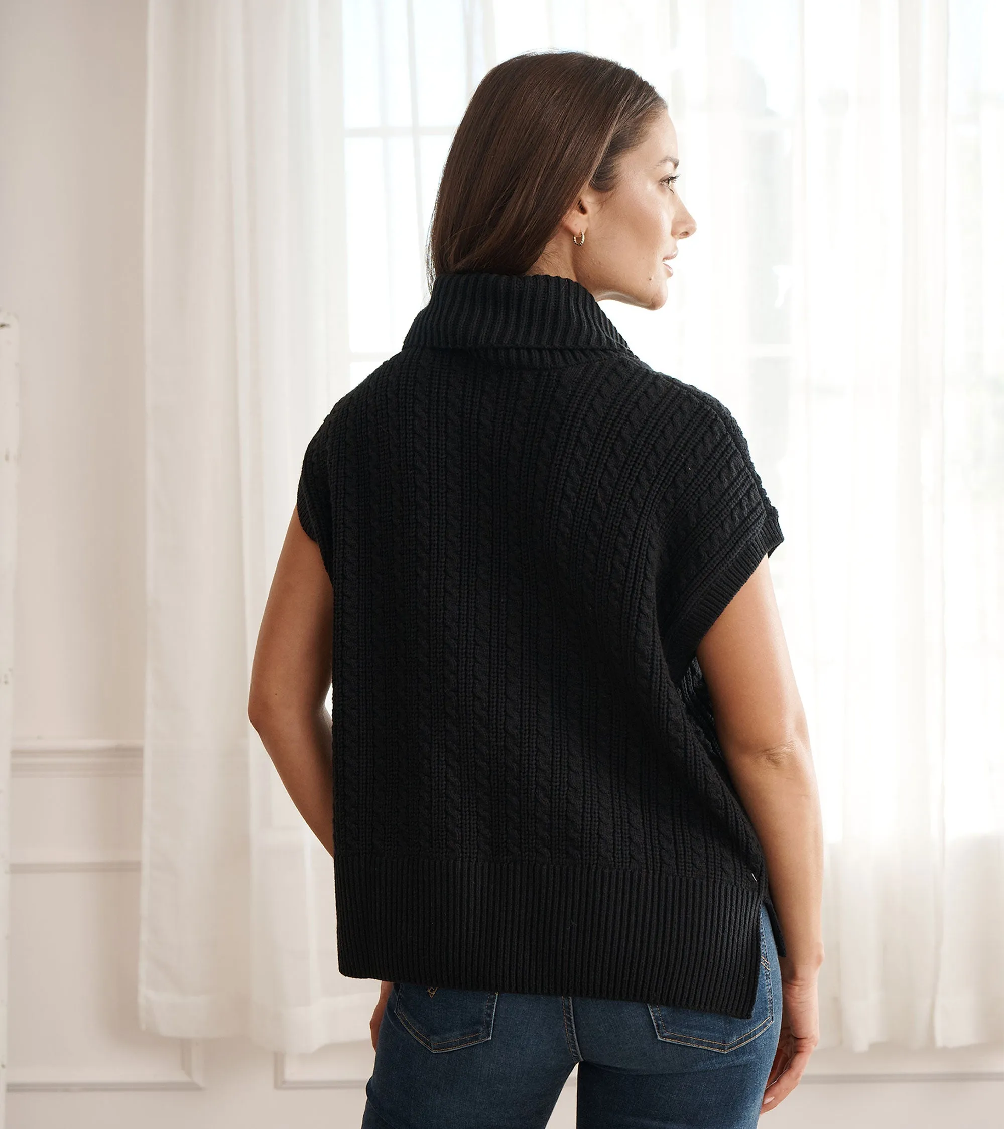 Cable Knit Vest - Black Caviar -Hatley