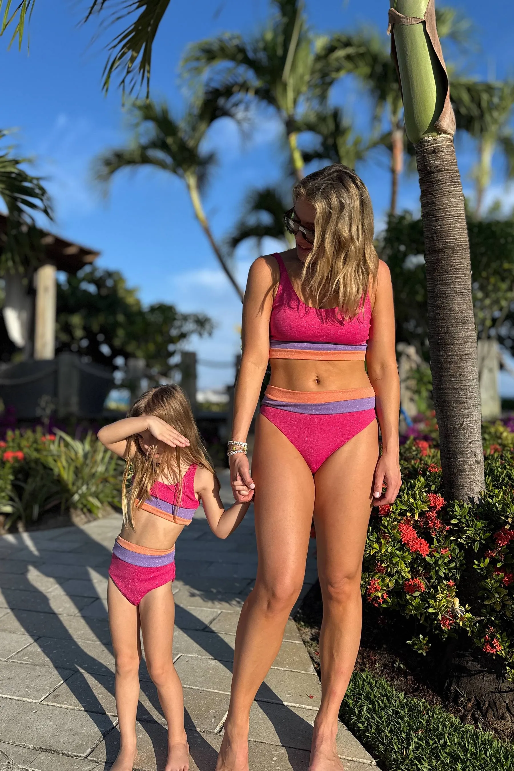 Little Mackenzie & Heidi Set Coral Bay Colorblock Scrunch Beach Riot
