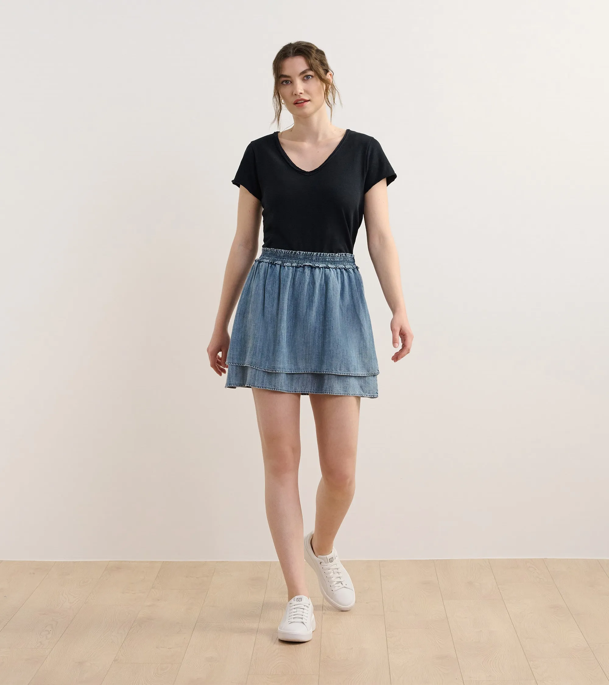 Sadie V-Neck Tee - Black -Hatley